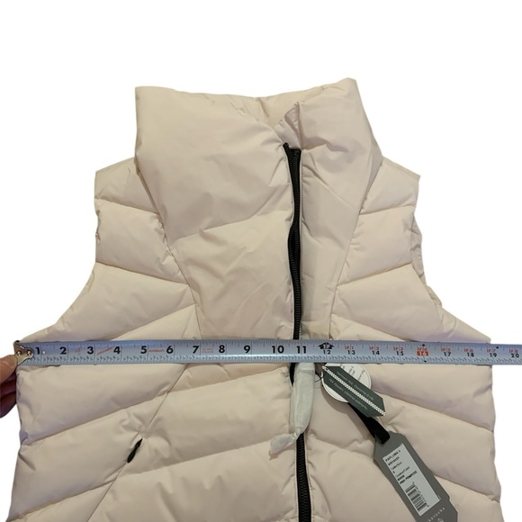 Woman’s puffer vest by Indyeva/Indygena light primrose pink new! - Picture 3 of 8